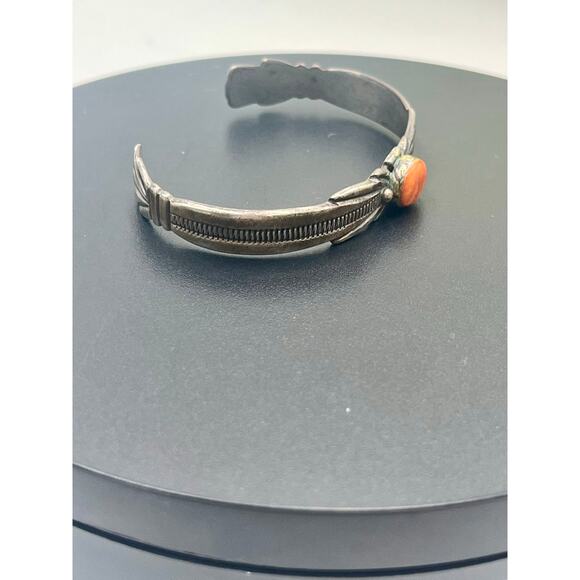 Wilson Begay WB Native American Navajo Spiny Oyster Cabochon Sterling Cuff Small - Picture 3 of 9